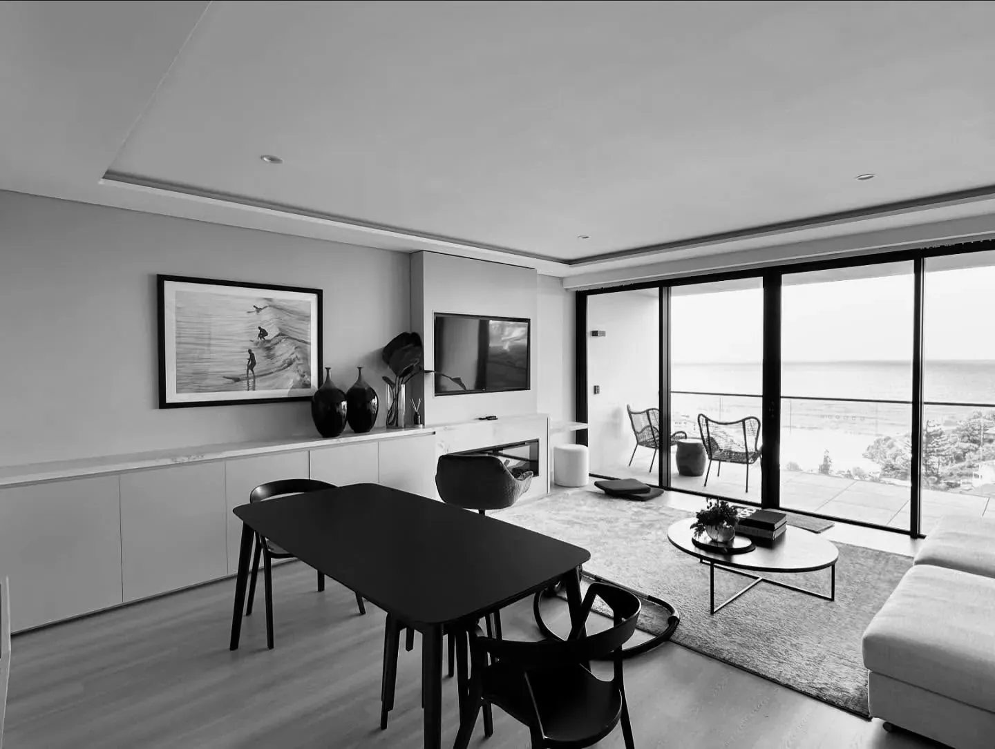Apartment living area before the renovation